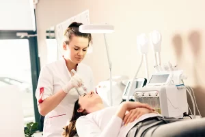 Beneficios de la cavitación y la radiofrecuencia en conjunto 3 aplicación de hydrafacial