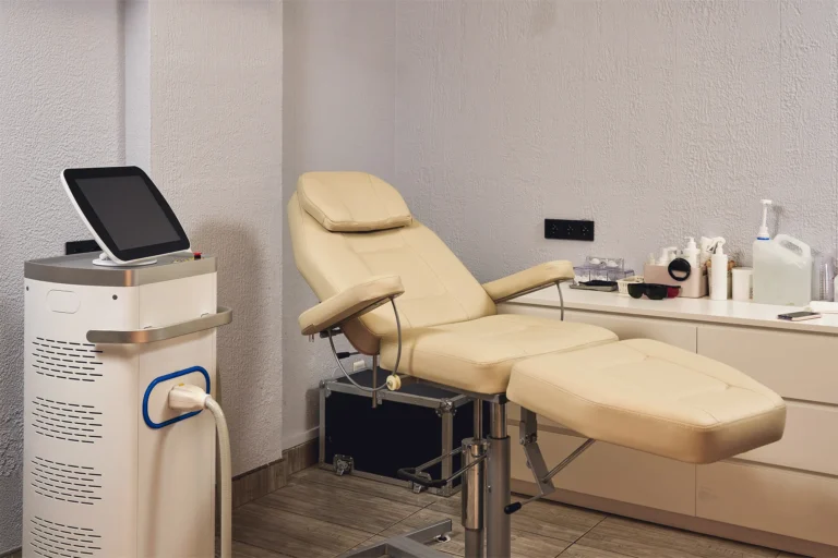 Sala-para-aplicacion-de-remoción-de-tatuajes-con-laser
